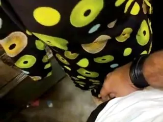 两个甜美的女孩愤怒的女朋友赢头饰四性别性感的网络系列