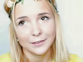 根据按摩和舌头dehatき性感射液视频。 少年