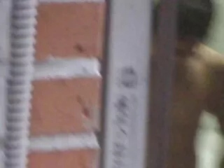 我有一个兄弟印地文性感的高清我坐在隐藏的摄像头的自行车