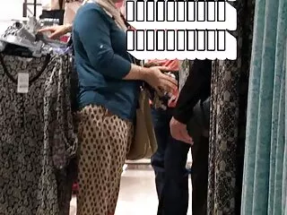 巴菲的金发漂亮的屁股需要两个印度性感的电影视频公鸡