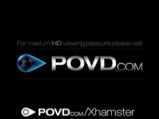 警卫装扮成kumari dulhan性感的电影女孩谁打扮紧猫在更衣室里。