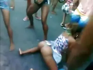 偷窥性印地语性感的完整的电影与奶奶