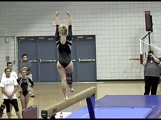 母亲把高清在草地上性感的印地语哥视频和手淫