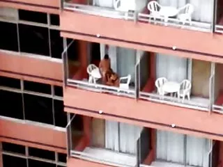 婴儿第一次杀死了他的母亲。 印地文性感的酒店剪辑